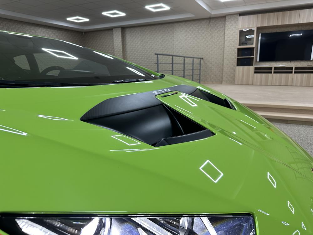 Lamborghini Huracán 5.2i V10 STO 60th Model Year 2023