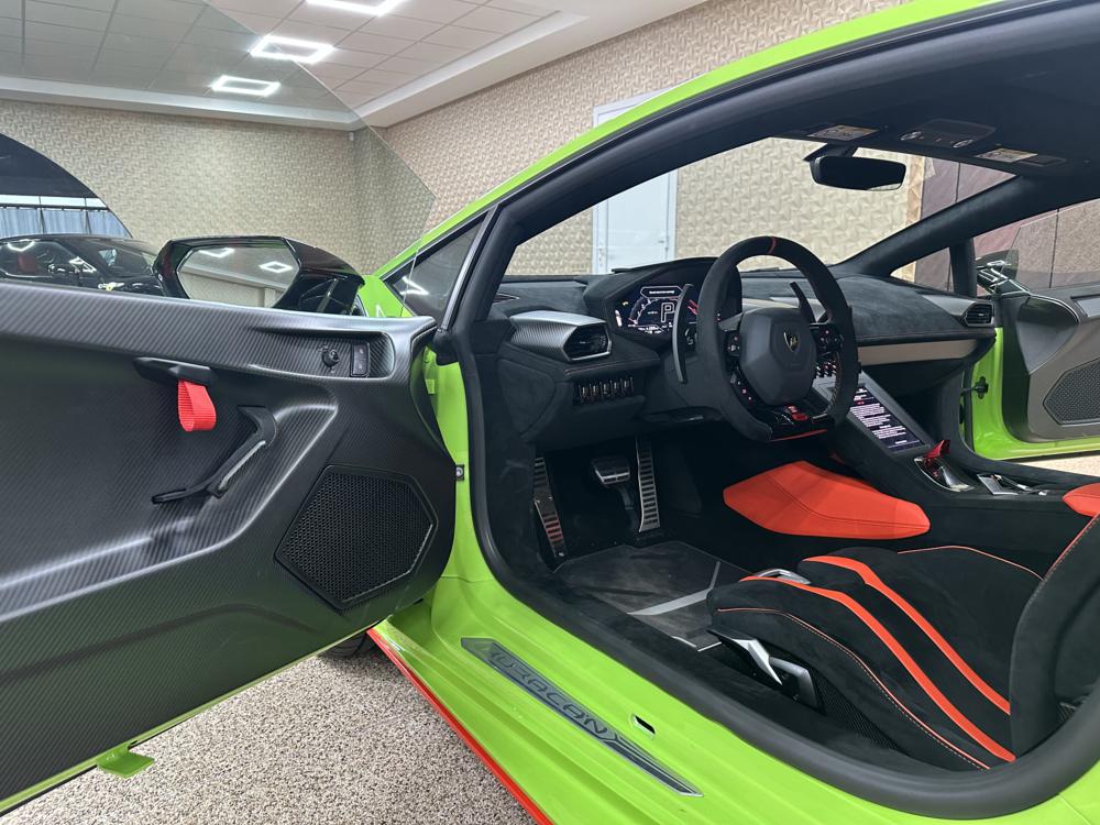 Lamborghini Huracán 5.2i V10 STO 60th Model Year 2023