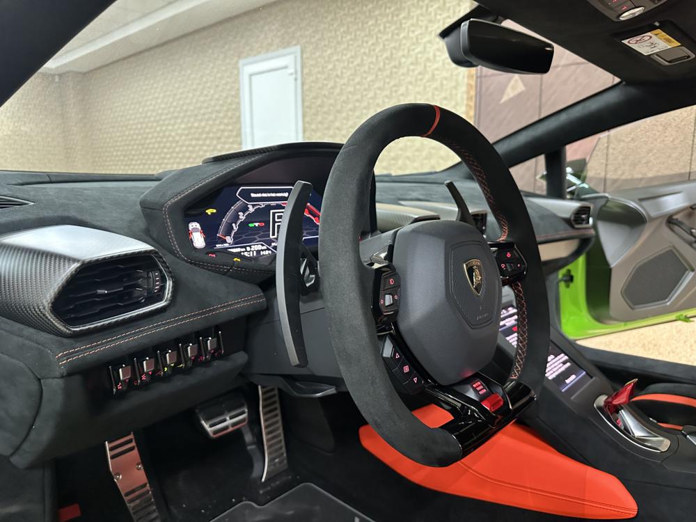 Lamborghini Huracán 5.2i V10 STO 60th Model Year 2023